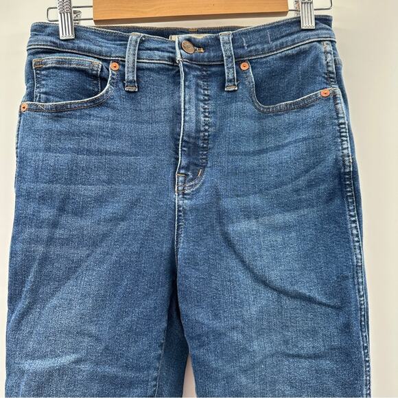 Madewell 10" High-Rise Skinny Jeans in a Medium Wash Sz 28 - Picture 2 of 10